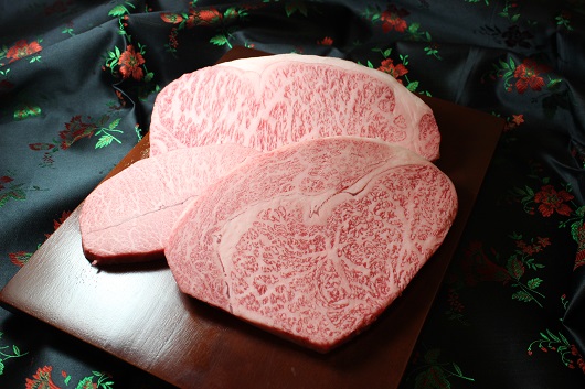 秘伝・焼肉のたれ付　九州産黒毛和牛・ステーキ食べ比べセット